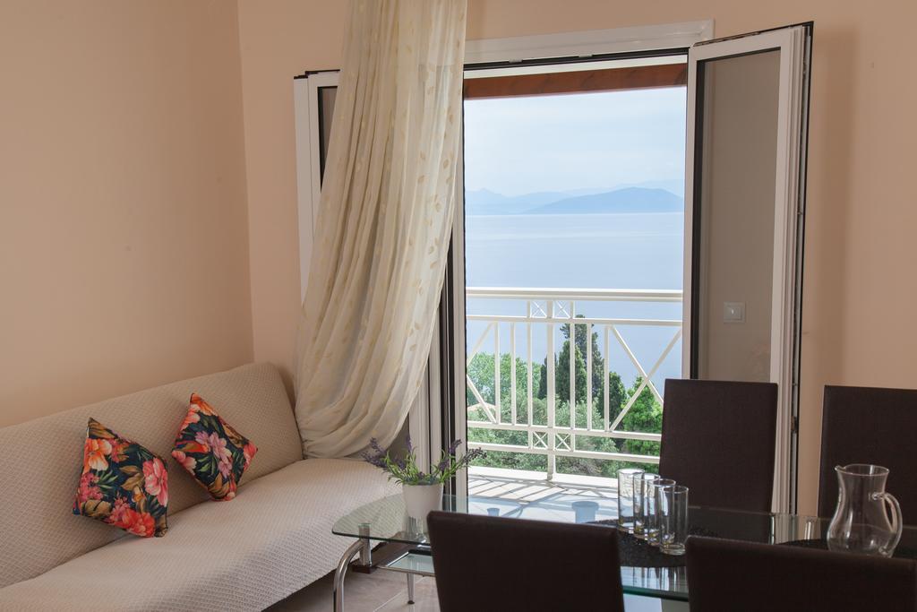 Brentanos - A - View Of Paradise Aparthotel Gastouri (Corfu)