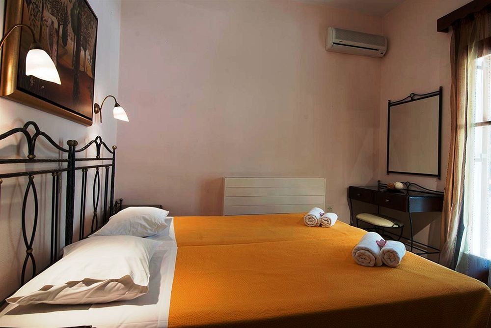 Aparthotel Brentanos - A - View Of Paradise Gastouri (Corfu)