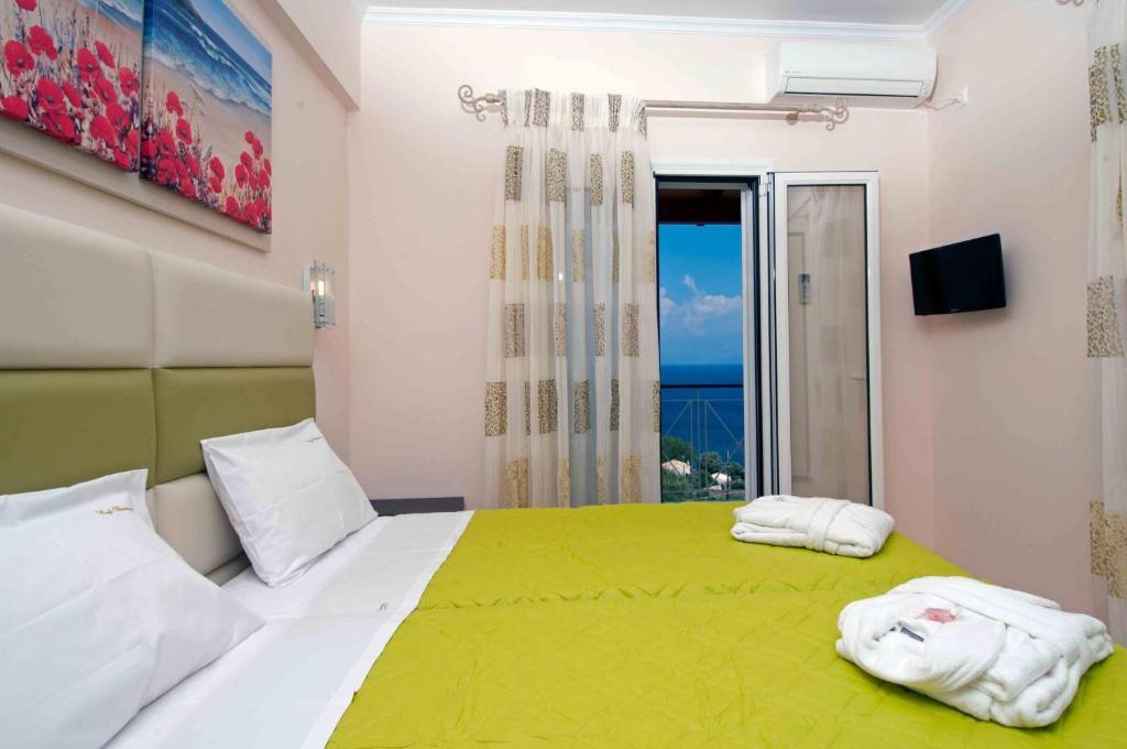 Brentanos - A - View Of Paradise