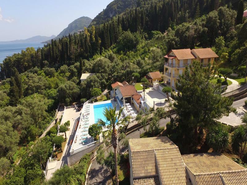 Aparthotel Brentanos - A - View Of Paradise Gastouri (Corfu)