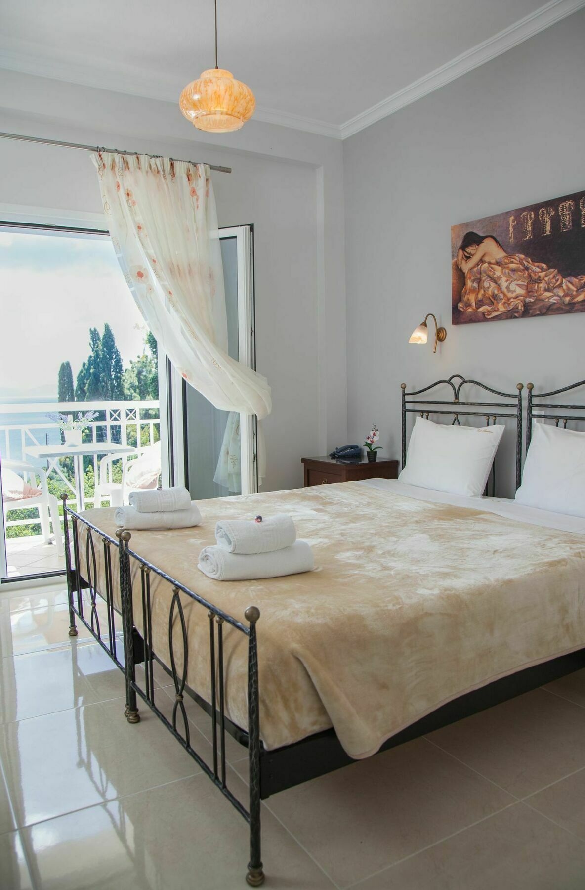 Brentanos - A - View Of Paradise 4*