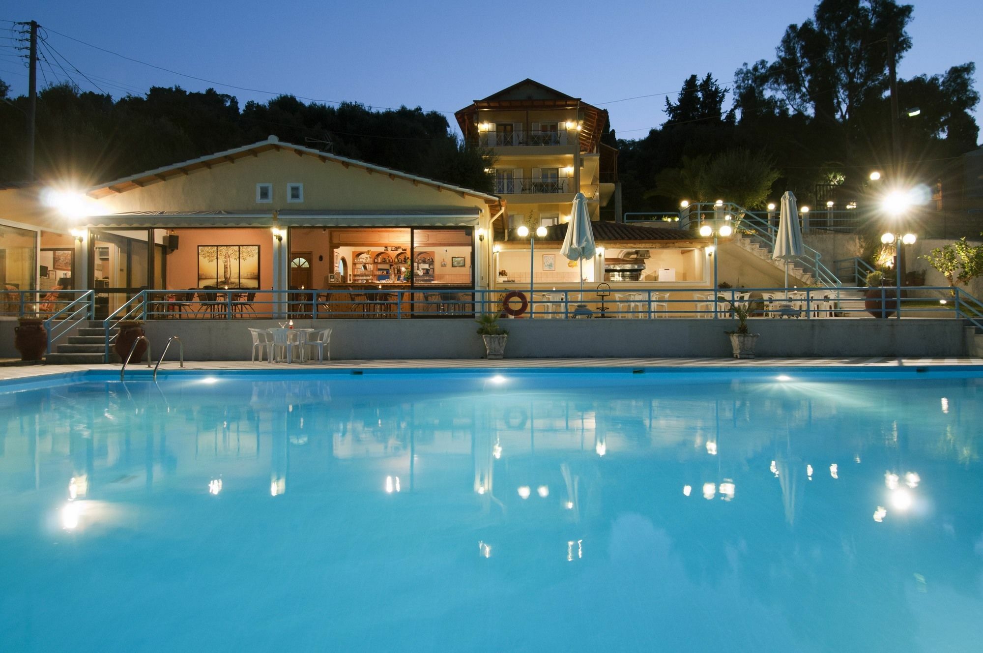 Brentanos - A - View Of Paradise Gastouri (Corfu)